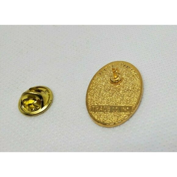 Traub Co Inc Baltimore Maryland Purple Pin Made In Canada - Picture 4 of 9